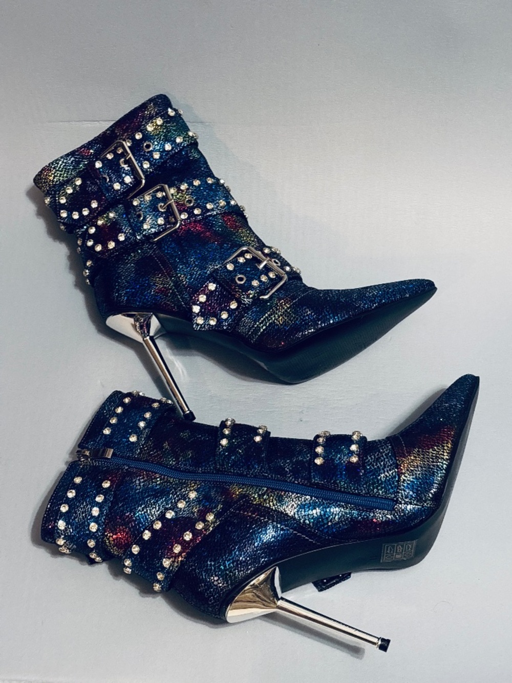 Omine Women’s Studded Buckle Boots Sz 11